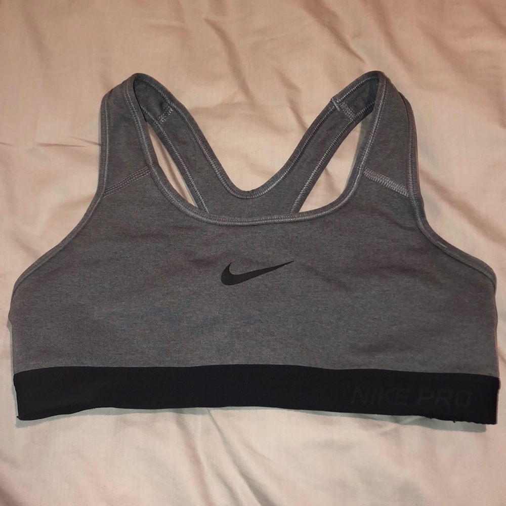 nike pro sports bra